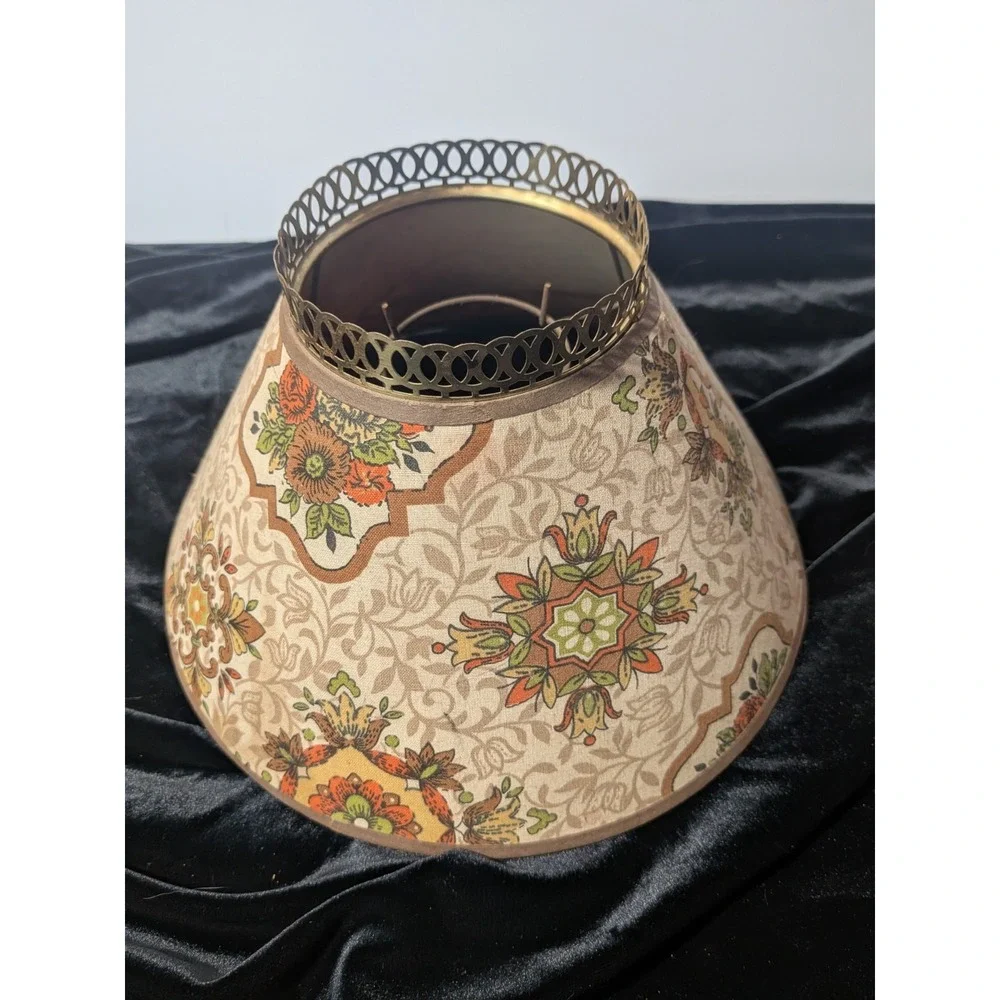 Vintage Mid-Century Floral Lampshade - Gold Filigree Trim -‎ 70s Retro Parchment